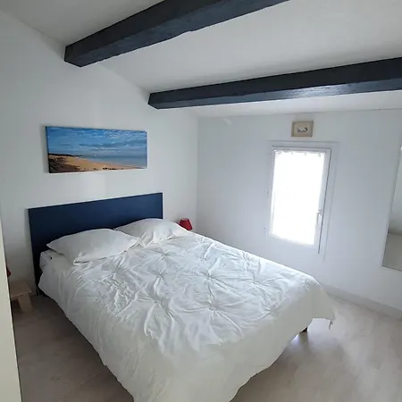 Holiday home Maison Lumiere Pres Avec Terrasse, 2 Chambres, Bbq, Parking, Linge Fourni - Fr-1-778-20 *