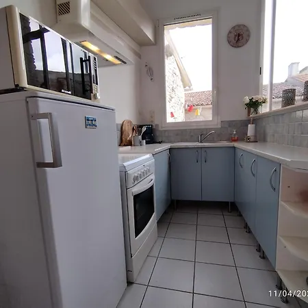 Maison De Village Au Coeur Des Marais Salants D'oleron, A 100m Des Commerces - Fr-1-778-20